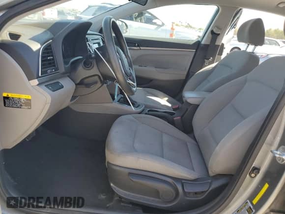 2018 Hyundai Elantra SE z VIN KMHD74LF9JU581265, wystawiony jako Copart lot #84745015 z przebiegiem 103 600 mil mil oraz Szkoda całkowita • Salvage title. Historia ofert i sprzedaży dostępna na DreamBid. Obrazek 7.