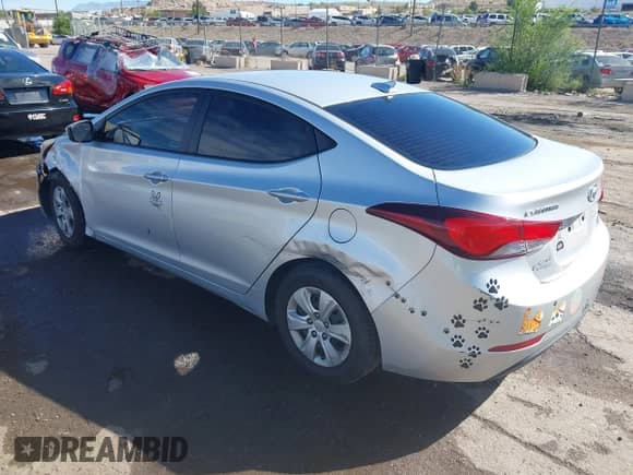 2016 Hyundai Elantra SE with VIN 5NPDH4AE0GH666185, listed as a IAAI auction lot 43292156 with 98,112 mi miles and . Bid and sale history available at DreamBid. Image 3.