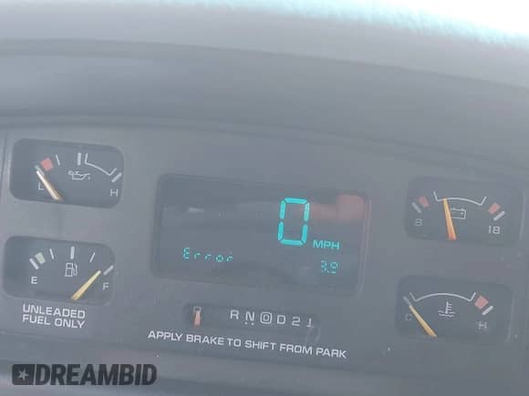 1996 Chevrolet Caprice 1SA Special Value с VIN 1G1BL52W2TR105839, выставлен на аукционе IAAI как лот 42824624 с пробегом Не указан миль и . История ставок и продаж доступна на DreamBid. Изображение 7.