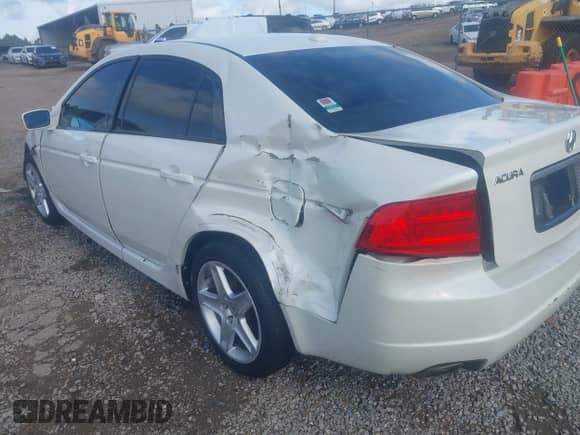 2006 Acura TL z VIN 19UUA66236A019866, wystawiony jako IAAI lot #42356049 z przebiegiem Nie podano mil oraz . Historia ofert i sprzedaży dostępna na DreamBid. Obrazek 20.
