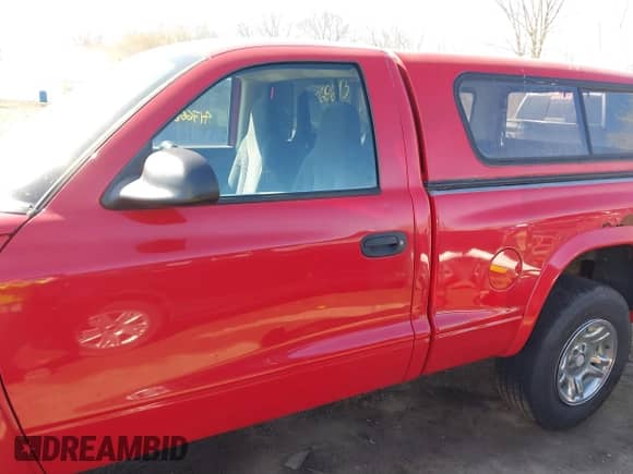 2004 Dodge Dakota with VIN 1D7GG36K04S680034, listed as a IAAI auction lot 41760693 with 166,561 mi miles and . Bid and sale history available at DreamBid. Image 14.