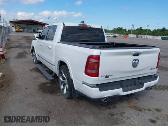 2019 Ram 1500 Limited z VIN 1C6SRFHT1KN594935, wystawiony jako IAAI lot #43259697 z przebiegiem 156 251 mil mil oraz . Historia ofert i sprzedaży dostępna na DreamBid. Obrazek 3.