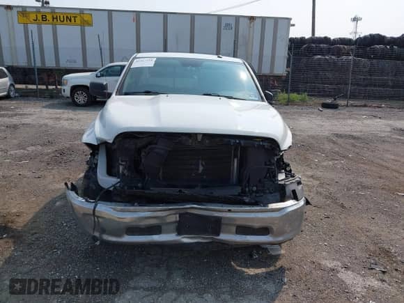 2019 Ram 1500 Tradesman z VIN 3C6JR6DT8KG537254, wystawiony jako IAAI lot #42417518 z przebiegiem 113 491 mil mil oraz . Historia ofert i sprzedaży dostępna na DreamBid. Obrazek 13.