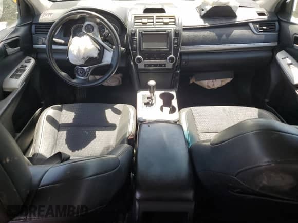 2014 Toyota Camry L with VIN 4T1BF1FK0EU379616, listed as a Copart auction lot 69282625 with 231,177 mi miles and Salvage title. Bid and sale history available at DreamBid. Image 8.