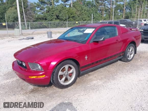 2006 Ford Mustang Standard with VIN 1ZVHT80N265249588, listed as a IAAI auction lot 43191688 with 148,871 mi miles and . Bid and sale history available at DreamBid. Image 2.