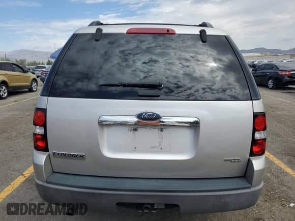 2006 Ford Explorer XLS with VIN 1FMEU62EX6UA01207, listed as a Copart auction lot 70498265 with 203,009 mi miles and Salvage title. Bid and sale history available at DreamBid. Image 6.