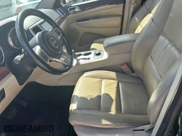 2011 Jeep Grand Cherokee Limited z VIN 1J4RR5GG8BC612293, wystawiony jako Copart lot #87423435 z przebiegiem 181 251 mil mil oraz Czysty tytuł • Clean title. Historia ofert i sprzedaży dostępna na DreamBid. Obrazek 14.