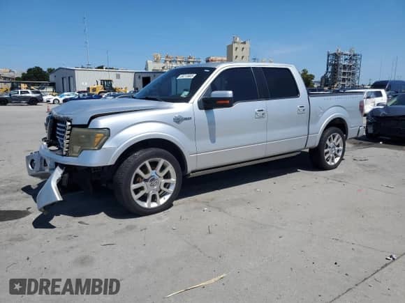 2011 Ford F-150 Lariat z VIN 1FTFW1C60BFA33997, wystawiony jako Copart lot #69213685 z przebiegiem 192 857 mil mil oraz Szkoda całkowita • Salvage title. Historia ofert i sprzedaży dostępna na DreamBid. Obrazek 1.
