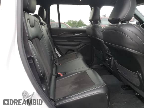 2023 Jeep Grand Cherokee Laredo с VIN 1C4RJHAG8PC569833, выставлен на аукционе Copart как лот 62543635 с пробегом 22 373 миль миль и Списание • Salvage title. История ставок и продаж доступна на DreamBid. Изображение 10.
