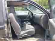 2005 Chevrolet Colorado 1SE LS Z71 с VIN 1GCDT136658150458, выставлен на аукционе IAAI как лот 42686663 с пробегом 144 241 миль миль и . История ставок и продаж доступна на DreamBid. Изображение 5.