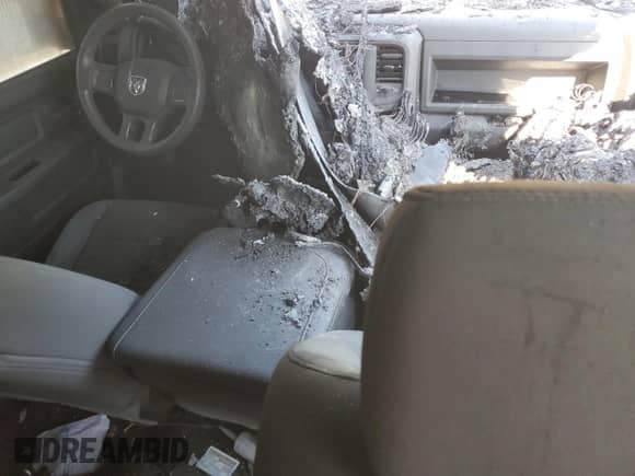 2013 Ram 1500 Express z VIN 1C6RR7FT0DS691703, wystawiony jako Copart lot #80223355 z przebiegiem Nie podano mil oraz Nie do naprawy • Non repairable. Historia ofert i sprzedaży dostępna na DreamBid. Obrazek 8.