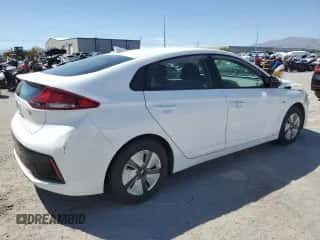 2017 Hyundai Ioniq Blue с VIN KMHC65LC4HU051709, выставлен на аукционе Copart как лот 51735314 с пробегом 122 760 миль миль и Списание • Salvage title. История ставок и продаж доступна на DreamBid. Изображение 3.