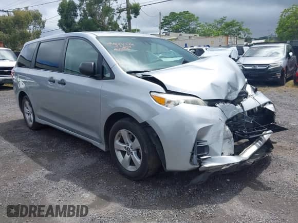 2019 Toyota Sienna L with VIN 5TDZZ3DC2KS005851, listed as a IAAI auction lot 41992778 with 99,580 mi miles and . Bid and sale history available at DreamBid. Image 1.