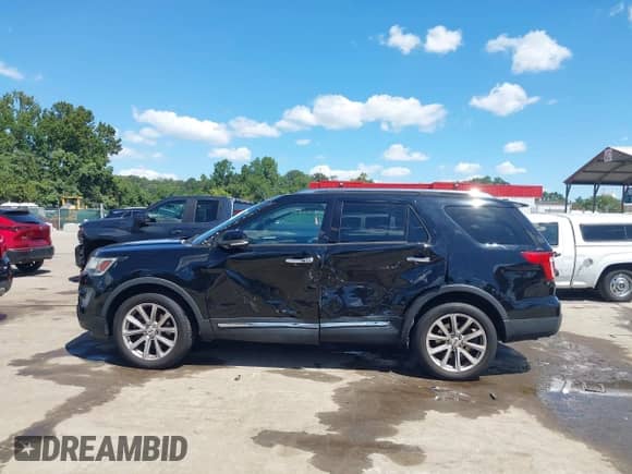 2017 Ford Explorer Limited z VIN 1FM5K8FH6HGA08419, wystawiony jako IAAI lot #43095817 z przebiegiem 79 398 mil mil oraz . Historia ofert i sprzedaży dostępna na DreamBid. Obrazek 14.