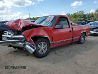 1998 Chevrolet Silverado 1500 with VIN 1GCEC14R1WZ150151, listed as a Copart auction lot 72062604 with 239,483 mi miles and Salvage title. Bid and sale history available at DreamBid. Image 1.