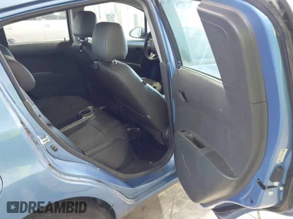 2013 Chevrolet Spark LS с VIN KL8CA6S90DC525128, выставлен на аукционе IAAI как лот 42693646 с пробегом 119 144 миль миль и . История ставок и продаж доступна на DreamBid. Изображение 8.