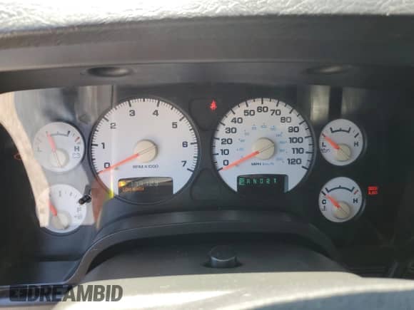 2005 Dodge 1500 SLT с VIN 1D7HU18N35J625710, выставлен на аукционе Copart как лот 63203895 с пробегом 179 123 миль миль и Списание • Salvage title. История ставок и продаж доступна на DreamBid. Изображение 9.