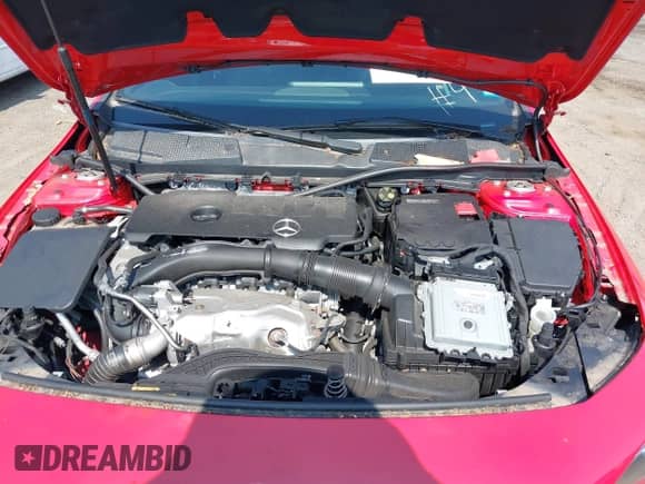 2020 Mercedes-Benz CLA 250 z VIN WDD5J4GB3LN077346, wystawiony jako IAAI lot #42298017 z przebiegiem 58 910 mil mil oraz . Historia ofert i sprzedaży dostępna na DreamBid. Obrazek 10.