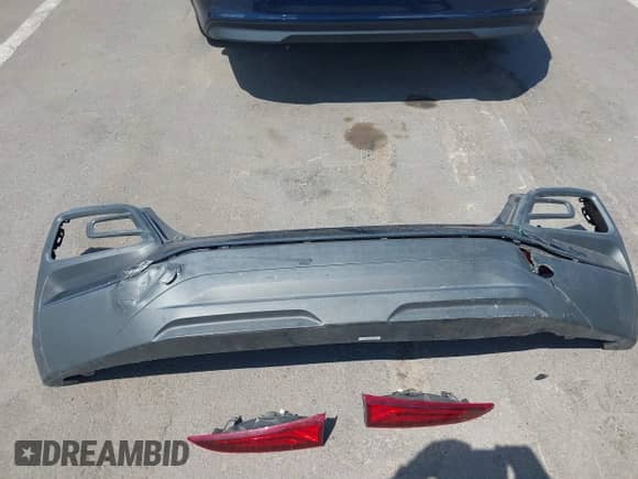 2020 Hyundai Kona SE z VIN KM8K12AA0LU504596, wystawiony jako IAAI lot #43075088 z przebiegiem 68 972 mil mil oraz . Historia ofert i sprzedaży dostępna na DreamBid. Obrazek 12.