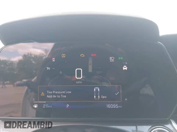 2024 Chevrolet Trax ACTIV z VIN KL77LKE23RC083587, wystawiony jako IAAI lot #43055620 z przebiegiem 16 095 mil mil oraz . Historia ofert i sprzedaży dostępna na DreamBid. Obrazek 7.