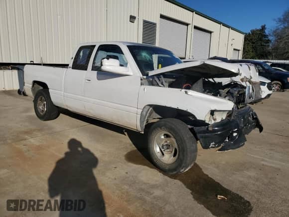 1996 Dodge 1500 с VIN 3B7HC13Y8TG137270, выставлен на аукционе Copart как лот 42007315 с пробегом 239 802 миль миль и Списание • Salvage title. История ставок и продаж доступна на DreamBid. Изображение 4.
