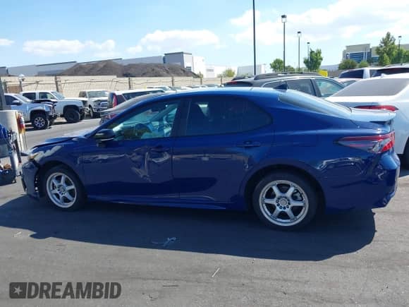 2023 Toyota Camry SE z VIN 4T1T11AK6PU158700, wystawiony jako IAAI lot #43312055 z przebiegiem 49 320 mil mil oraz . Historia ofert i sprzedaży dostępna na DreamBid. Obrazek 14.