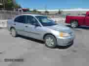 2001 Honda Civic с VIN JHMES16241S001865, выставлен на аукционе IAAI как лот 43121352 с пробегом 212 250 миль миль и . История ставок и продаж доступна на DreamBid. Изображение 1.