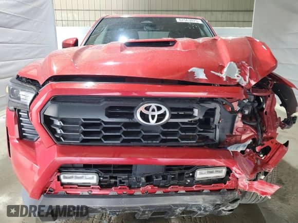 2024 Toyota Tacoma SR5 with VIN 3TYLB5JN8RT009946, listed as a Copart auction lot 62563025 with 17,752 mi miles and Salvage title. Bid and sale history available at DreamBid. Image 5.
