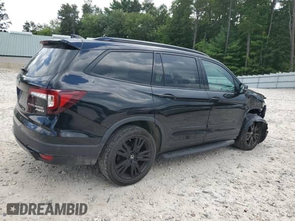 2021 Honda Pilot Black Edition with VIN 5FNYF6H75MB043522, listed as a Copart auction lot 70170255 with 111,877 mi miles and Salvage title. Bid and sale history available at DreamBid. Image 3.