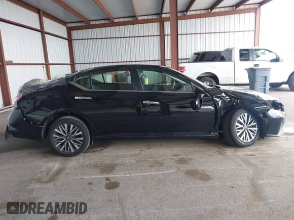 2024 Nissan Altima SV with VIN 1N4BL4DV1RN430770, listed as a IAAI auction lot 43255140 with 40,110 mi miles and . Bid and sale history available at DreamBid. Image 13.