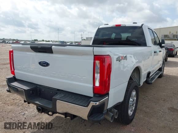 2025 Ford F-250 XL с VIN 1FT7W2BT9SEC54537, выставлен на аукционе IAAI как лот 42714592 с пробегом 6 334 миль миль и . История ставок и продаж доступна на DreamBid. Изображение 4.