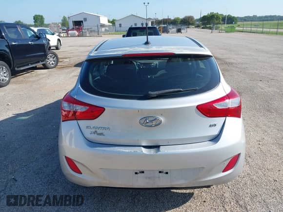 2014 Hyundai Elantra z VIN KMHD35LH4EU219126, wystawiony jako IAAI lot #42564129 z przebiegiem 141 633 mil mil oraz . Historia ofert i sprzedaży dostępna na DreamBid. Obrazek 16.
