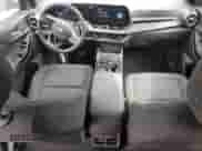 2025 Chevrolet Equinox FWD LT z VIN 3GNAXHEG1SL211967, wystawiony jako Copart lot #50932355 z przebiegiem 8 279 mil mil oraz Czysty tytuł • Clean title. Historia ofert i sprzedaży dostępna na DreamBid. Obrazek 8.