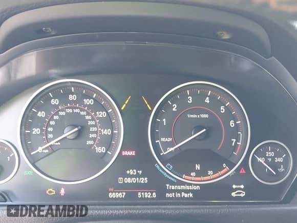 2019 BMW 4 Series 430i xDrive z VIN WBA4J3C55KBL08020, wystawiony jako IAAI lot #42857489 z przebiegiem 66 967 mil mil oraz . Historia ofert i sprzedaży dostępna na DreamBid. Obrazek 7.