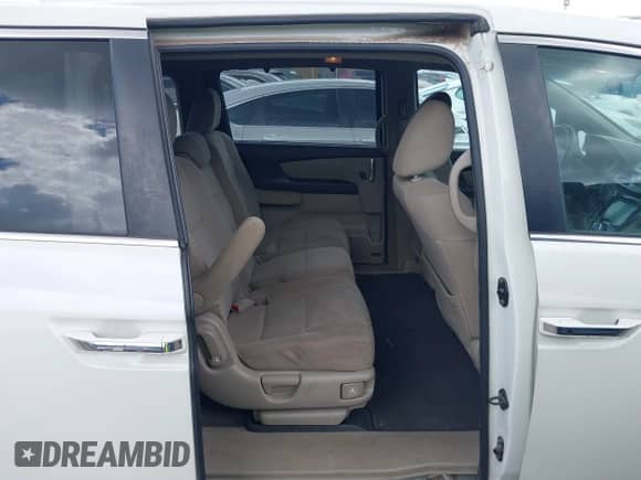 2015 Honda Odyssey EX с VIN 5FNRL5H49FB106699, выставлен на аукционе IAAI как лот 42581882 с пробегом 187 069 миль миль и . История ставок и продаж доступна на DreamBid. Изображение 8.