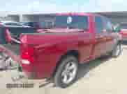 2013 Ram 1500 Express z VIN 1C6RR6FT6DS665729, wystawiony jako IAAI lot #42543366 z przebiegiem 226 068 mil mil oraz . Historia ofert i sprzedaży dostępna na DreamBid. Obrazek 4.