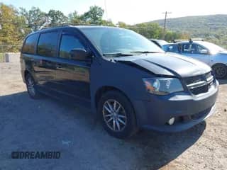 2014 Dodge Grand Caravan R/T with VIN 2C4RDGEG0ER234890, listed as a IAAI auction lot 43375264 with 231,384 mi miles and . Bid and sale history available at DreamBid. Image 1.