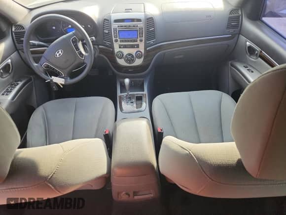 2010 Hyundai Santa Fe GLS z VIN 5NMSGDAB0AH366652, wystawiony jako Copart lot #82226165 z przebiegiem 137 406 mil mil oraz Czysty tytuł • Clean title. Historia ofert i sprzedaży dostępna na DreamBid. Obrazek 8.