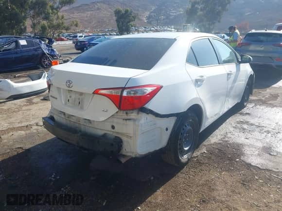 2016 Toyota Corolla L with VIN 5YFBURHEXGP566670, listed as a IAAI auction lot 43290844 with 230,541 mi miles and . Bid and sale history available at DreamBid. Image 4.