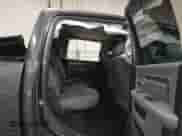 2017 Ram 1500 Big Horn z VIN 1C6RR7LT2HS739826, wystawiony jako IAAI lot #43082494 z przebiegiem 158 006 mil mil oraz . Historia ofert i sprzedaży dostępna na DreamBid. Obrazek 8.