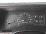 1998 GMC Sierra 1500 с VIN 2GTEC19R1W1554228, выставлен на аукционе Copart как лот 56759805 с пробегом 147 713 миль миль и Списание • Salvage title. История ставок и продаж доступна на DreamBid. Изображение 9.