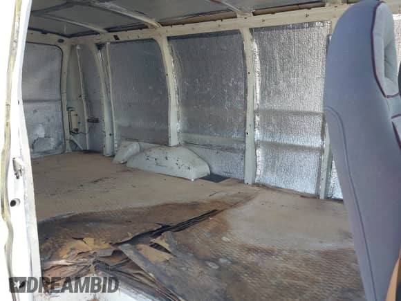 1988 Ford Econoline Cargo с VIN 1FTES14Y2JHB24795, выставлен на аукционе IAAI как лот 42512432 с пробегом 91 824 миль миль и . История ставок и продаж доступна на DreamBid. Изображение 8.