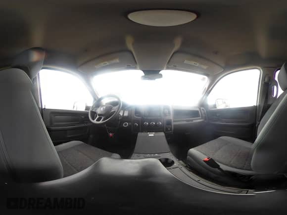 2018 Ram 1500 SSV z VIN 1C6RR7XT3JS270620, wystawiony jako IAAI lot #41797713 z przebiegiem 126 978 mil mil oraz . Historia ofert i sprzedaży dostępna na DreamBid. Obrazek 18.