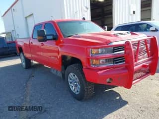 2018 Chevrolet Silverado 2500HD LT z VIN 1GC1KVEY3JF184567, wystawiony jako IAAI lot #42186841 z przebiegiem 219 623 mil mil oraz . Historia ofert i sprzedaży dostępna na DreamBid. Obrazek 1.