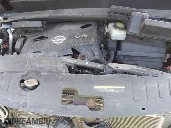 2013 Nissan Pathfinder SV z VIN 5N1AR2MMXDC609048, wystawiony jako IAAI lot #42494071 z przebiegiem 124 723 mil mil oraz . Historia ofert i sprzedaży dostępna na DreamBid. Obrazek 10.