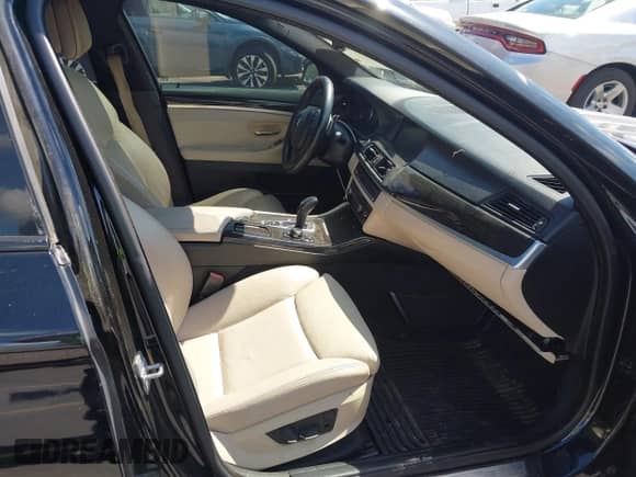 2013 BMW 5 Series 550i с VIN WBAFR9C59DD226853, выставлен на аукционе IAAI как лот 43196660 с пробегом 168 045 миль миль и . История ставок и продаж доступна на DreamBid. Изображение 5.