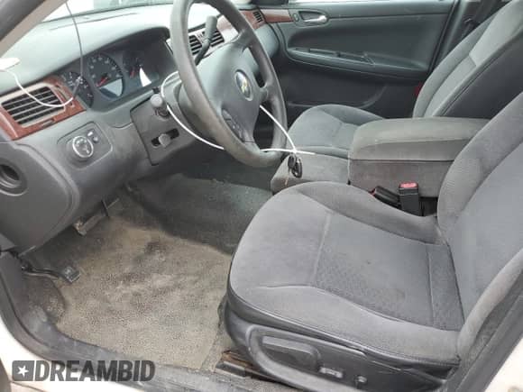 2006 Chevrolet Impala Police Police с VIN 2G1WS551969396035, выставлен на аукционе Copart как лот 58823655 с пробегом 186 112 миль миль и Списание • Salvage title. История ставок и продаж доступна на DreamBid. Изображение 7.
