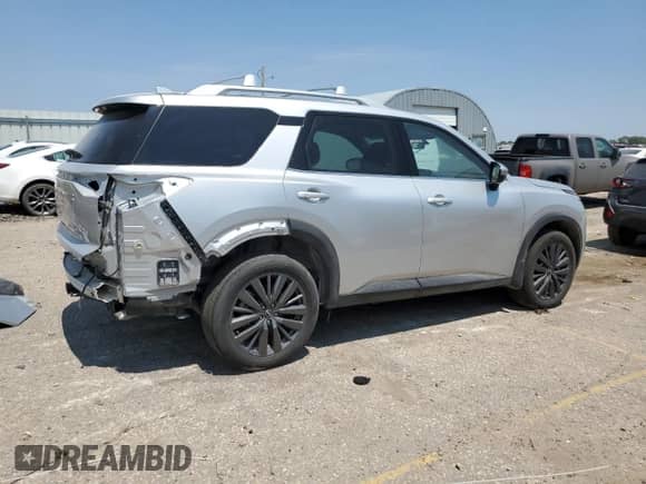 2025 Nissan Pathfinder SL with VIN 5N1DR3CD1SC210255, listed as a Copart auction lot 67291405 with 8,245 mi miles and Salvage title. Bid and sale history available at DreamBid. Image 3.