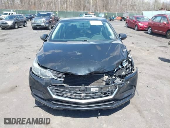 2018 Chevrolet Cruze LS с VIN 1G1BB5SM8J7111882, выставлен на аукционе IAAI как лот 42021182 с пробегом 236 326 миль миль и . История ставок и продаж доступна на DreamBid. Изображение 12.