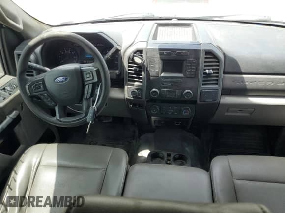 2019 Ford F-250 XL с VIN 1FT7W2A69KEF09831, выставлен на аукционе Copart как лот 62739975 с пробегом 134 406 миль миль и Списание • Salvage title. История ставок и продаж доступна на DreamBid. Изображение 8.